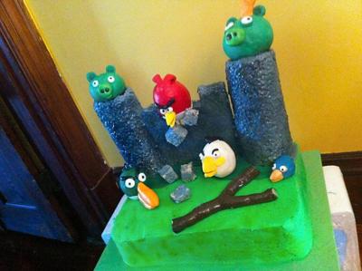 Angry Birds Birthday Cake on Angry Bird Cake