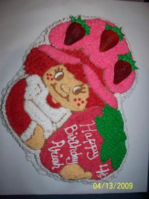 Strawberry Shortcake Birthday Cakes on Ariah S Strawberry Shortcake Cake