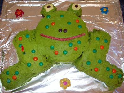 princess and the frog cake ideas. Homemade Frog Cake