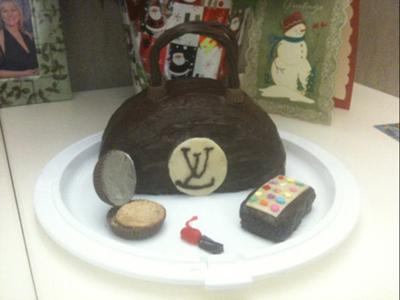 Luis Vuitton Purse Cake 