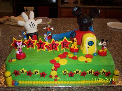 Mickey Mouse Birthday Cake on Mickey Mouse Clubhouse Birthday Cake