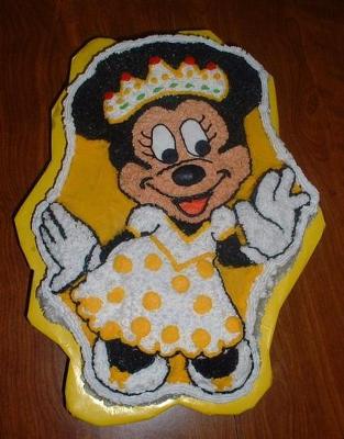 Minnie Mouse Cake Goes in Yellow!!