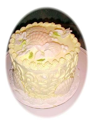 Pearls and Shells Cake