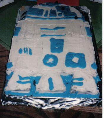 images of boys birthday cakes. R2D2 Birthday Cake. by Mary