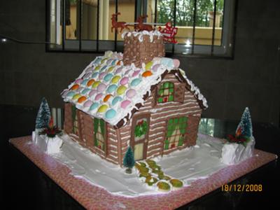  Decoratehouse on Winter Country House Cake