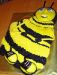 Bee Movie Cake