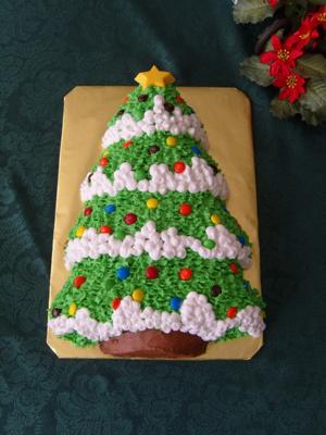 Simple Christmas Tree Cake - Wilton