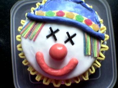 Circular Clown Cake