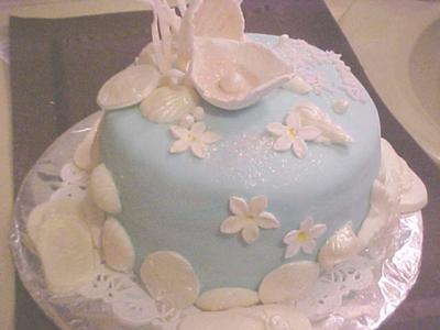 Shells and Thongs Island Cake