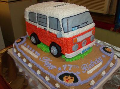 Bus cake | For a little boy who loves red buses! Vanilla spo… | Flickr