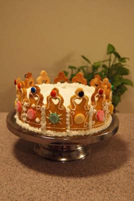 Crown Cake 