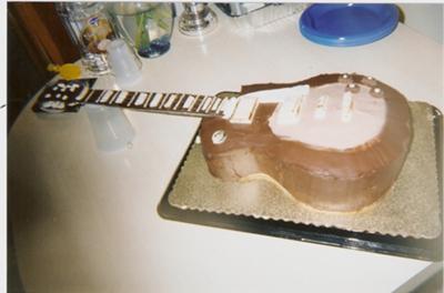 Mark 's Les Paul Guitar Birthday Cake