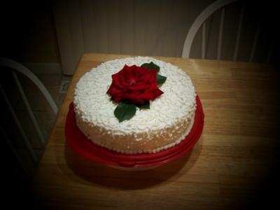 Red Rose Cake