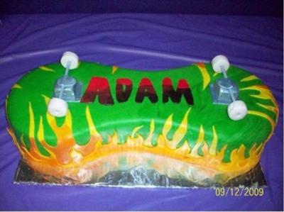 3D Skateboard Cake