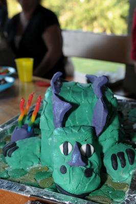 Stegosaurus Cake