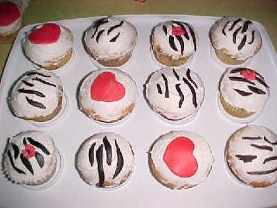 Zebra and Hearts Cupcakes